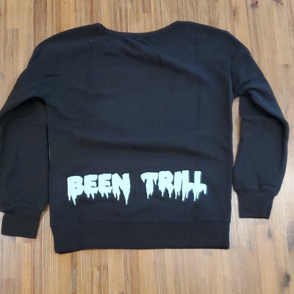 Women's Been Trill Sweater - Picture 5 of 5